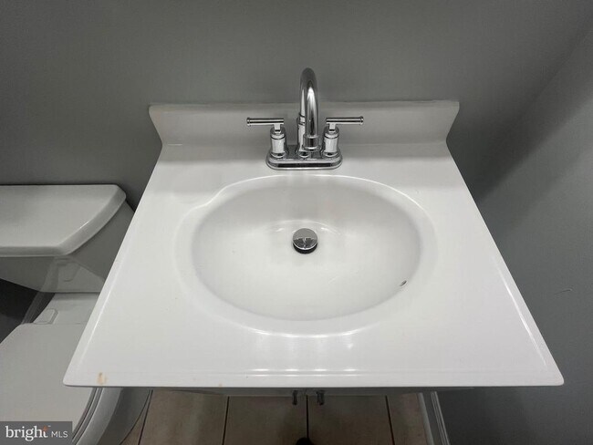 Foto del edificio - 4418A Aberdeen Dr