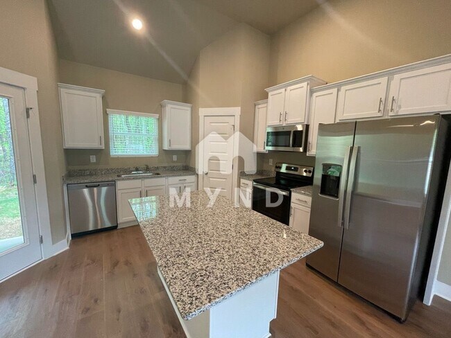 Foto del edificio - 2439 Crosstown Pkwy