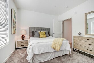 Interior Photo - Newhall Crossings