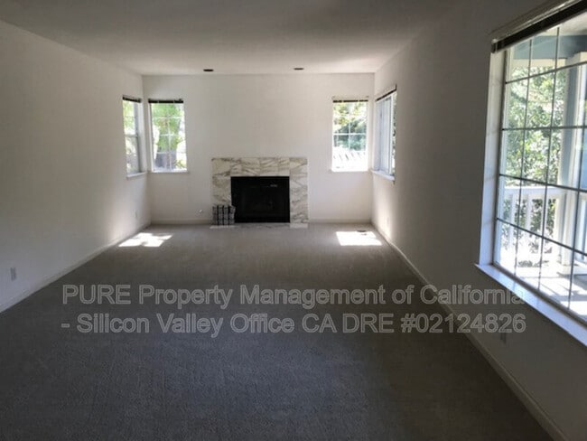 Building Photo - 153 College Ave