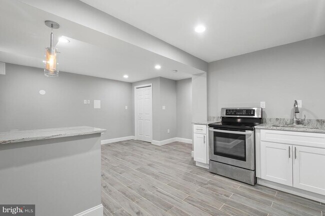 Foto del edificio - 613 Forrester St SE