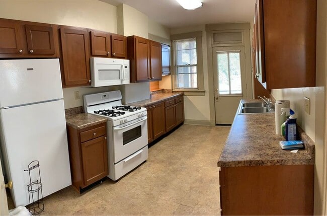 apt # 1+4 - 836 Harrison Ave