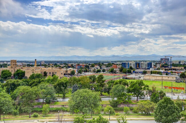 Foto del edificio - 300 W 11th Ave