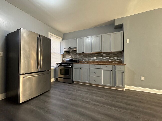 Foto del edificio - Two Bedroom House In Baltimore City