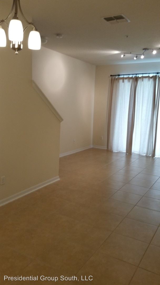 Building Photo - 14236 Oasis Cove Blvd