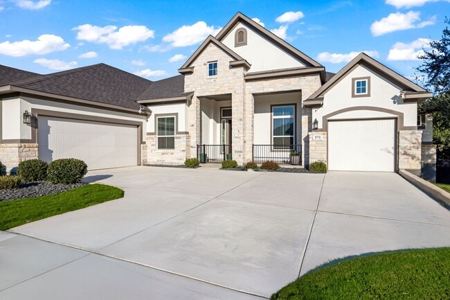 Foto del edificio - Stunning Single-Story Home with Designer Finishes, Private Pool & Expansive Greenbelt Lot