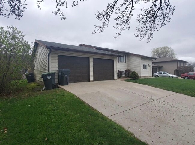 Front of duplex - 3511 29th Ct S