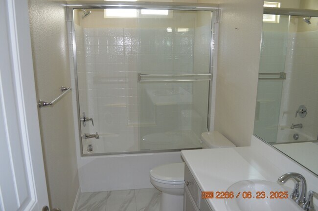 Foto del edificio - 3922 Dedication Dr