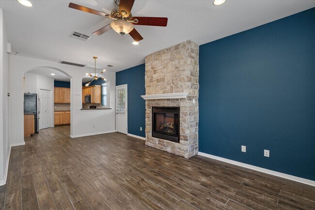 Building Photo - Perfectly located 3-Bedroom Home In The Heart of Hutto, TX