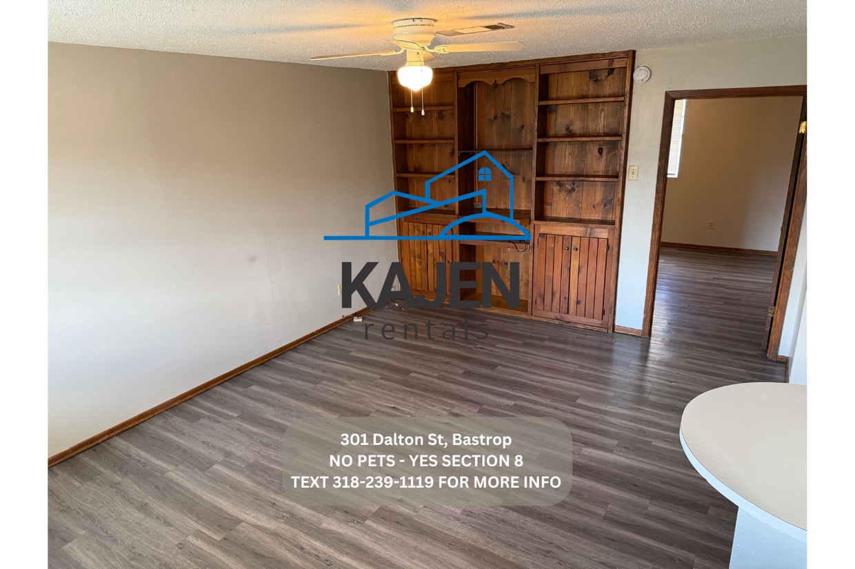 Primary Photo - 301 Dalton St