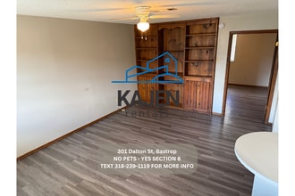 Building Photo - 301 Dalton St