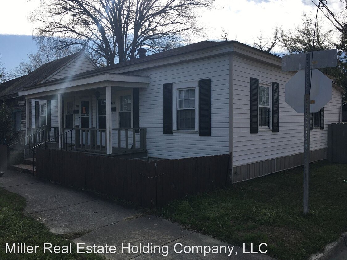 Foto principal - 2 br, 1 bath Apartment - 643 East Anderson St