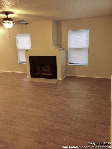 Foto del edificio - 6338 Beech Trail Dr