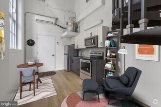 Building Photo - 109 W Wildey St