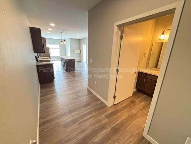 Foto del edificio - 600 8th St S