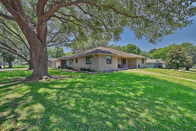 Foto del edificio - 1600 Pecan St