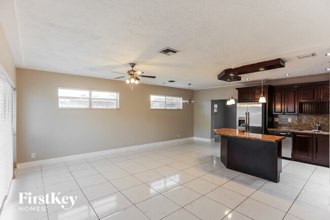 Building Photo - 10011 Bahama Drive