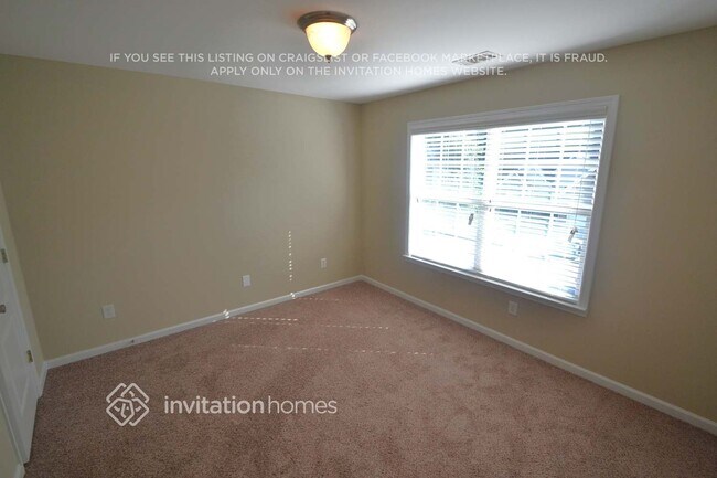 Building Photo - 3226 Pate Creek View