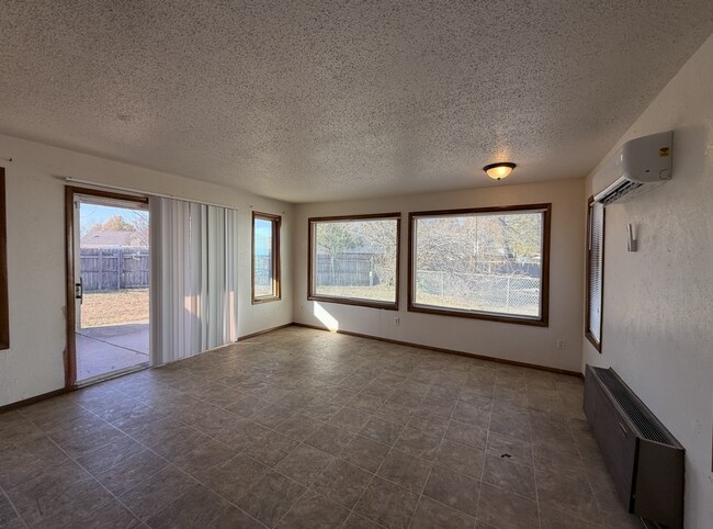 Foto del edificio - 301 S Ranchwood Manor Dr