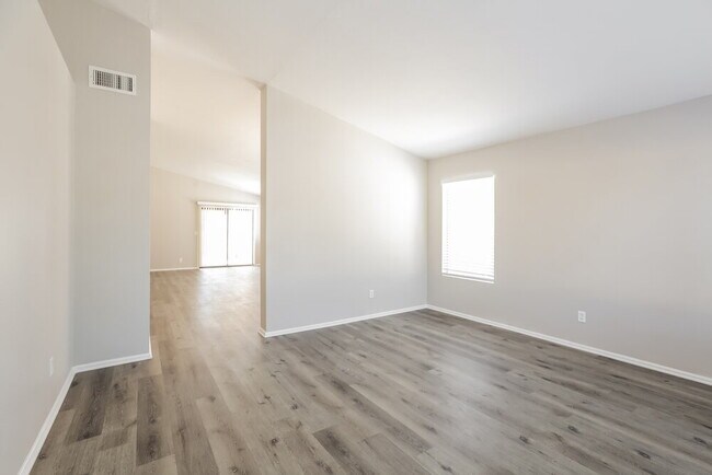 Foto del edificio - 22234 N 32nd Ave