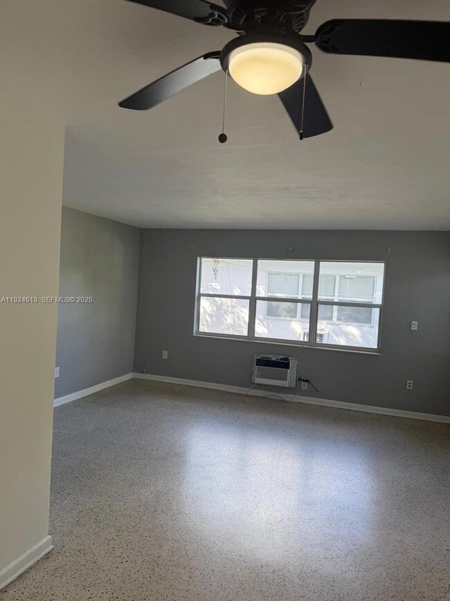 Building Photo - 1940 NE 167th St