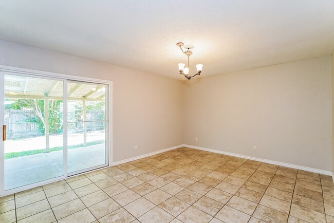 Building Photo - 4129 Shagbark St