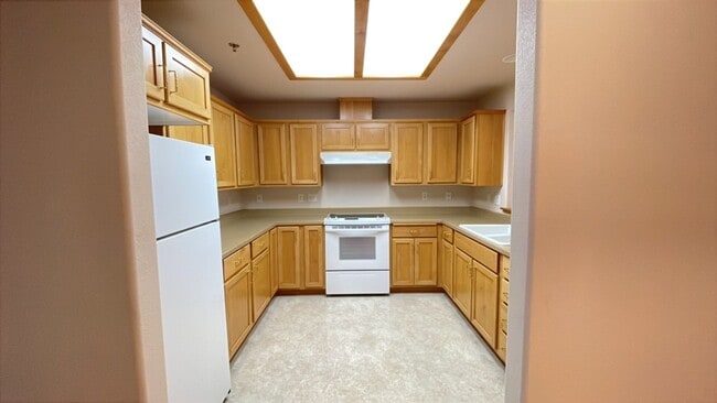 Building Photo - 834 Pavilion Pl