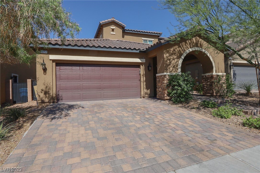 Primary Photo - 10253 Vernal Pool St
