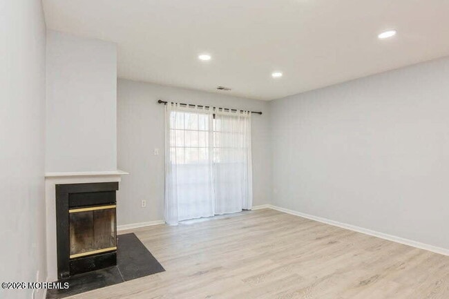 Building Photo - 1101 Stoneridge Cir