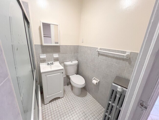 Foto del edificio - 223 Sunnyside Ave