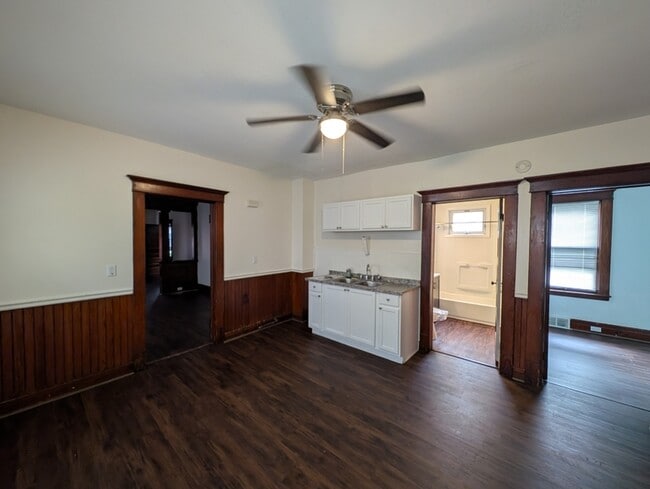 Building Photo - 108 Urban St