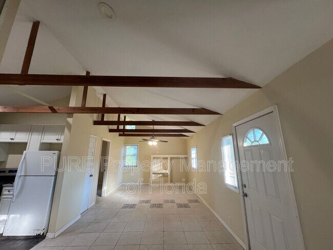 Foto del edificio - 5620 SE 109th St