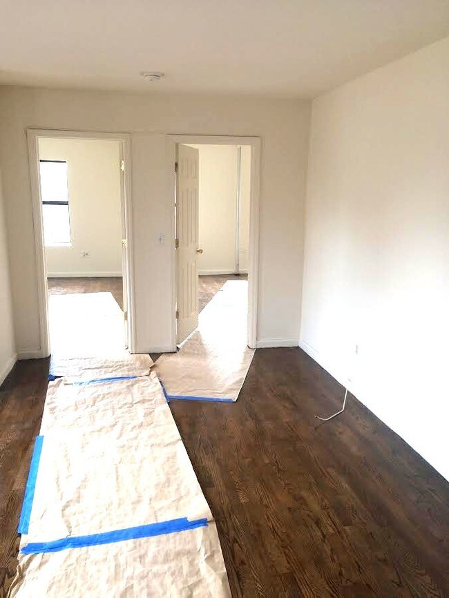 Building Photo - 201 W 116th St