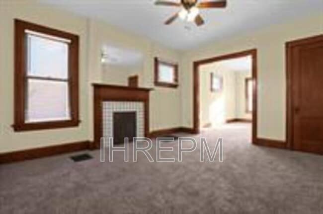 Foto del edificio - 1259 E Livingston Ave