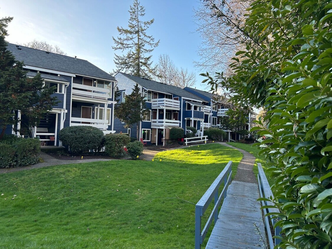 Foto principal - (946) 2790-H - Beautiful 2-bedroom/1-bath