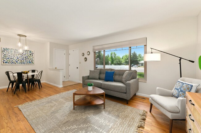 Foto del edificio - 2228 Clearview Ave