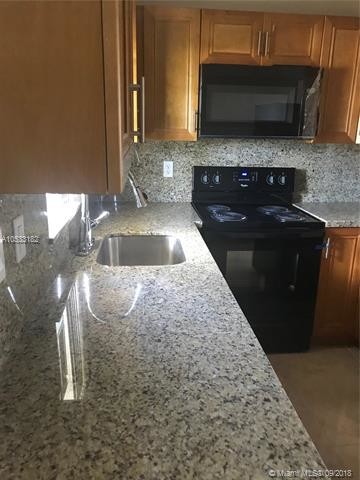 Foto del edificio - 6085 W Flagler St