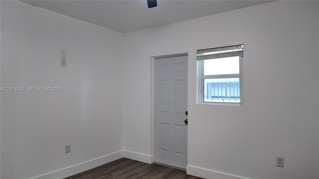 Foto del edificio - 314 SW 10th Ave