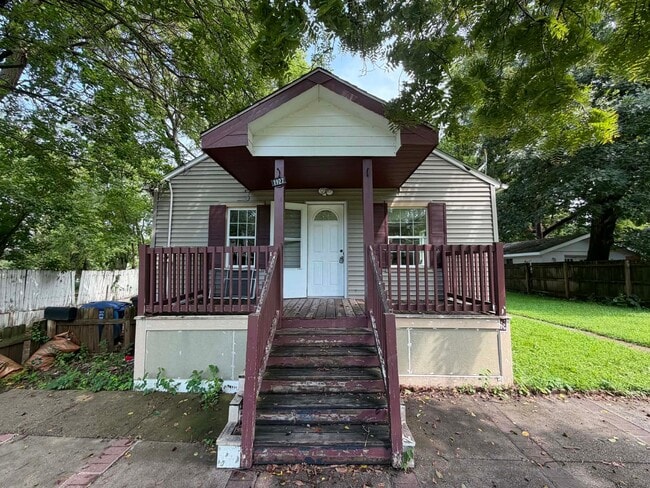 Building Photo - 1927 23rd St