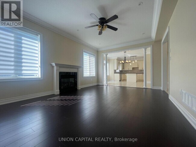 Building Photo - 22 Greenforest Grove