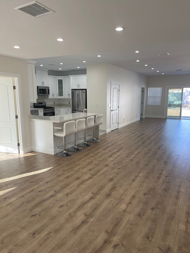 10011 La Tuna Canyon Rd, Sun Valley, CA 91352 House Rental in Sun