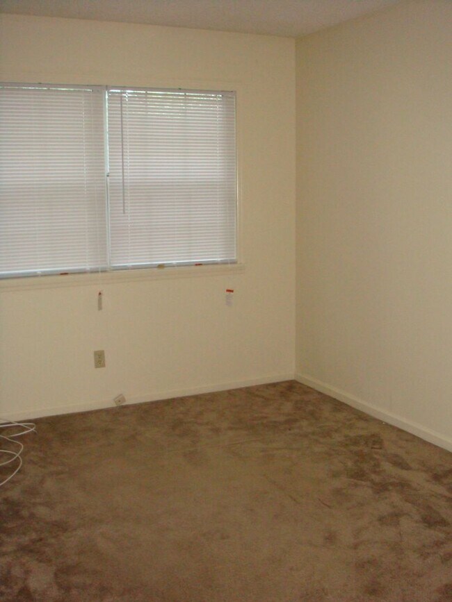 Foto del edificio - 2845 Fawnwood Cir