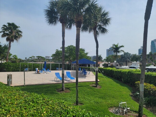Building Photo - 600 Three Islands Boulevard