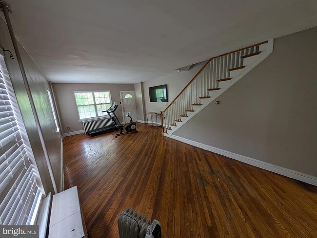 Building Photo - 1226 Haycreek Rd