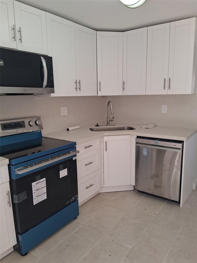 Foto del edificio - 10029 SW 77th Ct