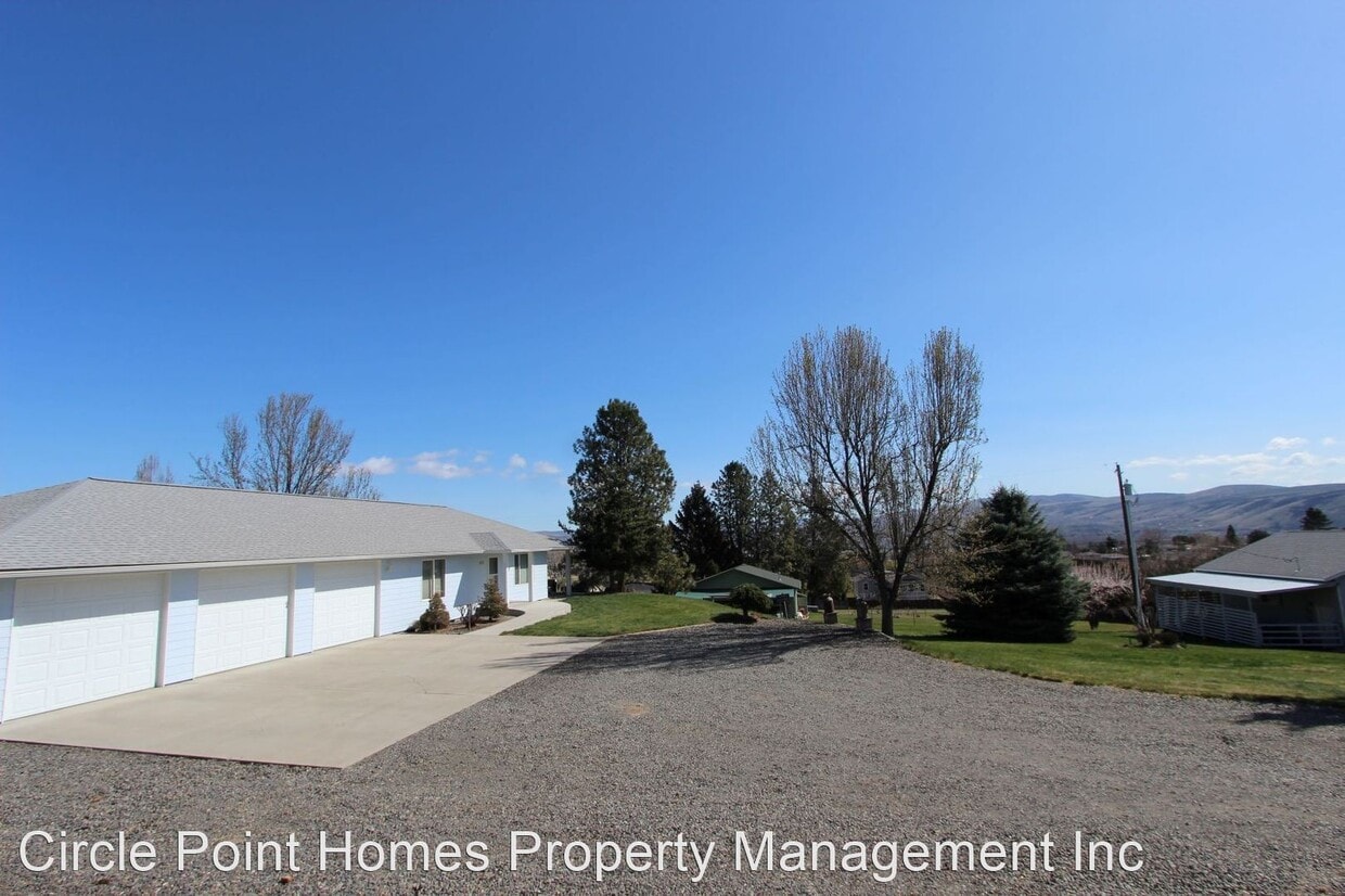 2 br, 2 bath House 923 Goodlander Circle House Rental in Selah, WA