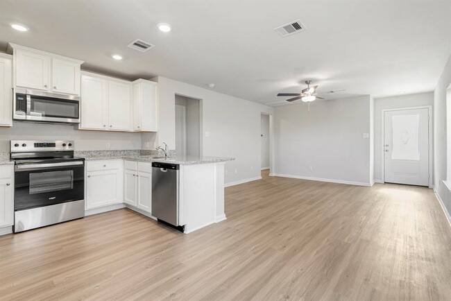 Foto del edificio - 8124 Sunberry Shadow Dr