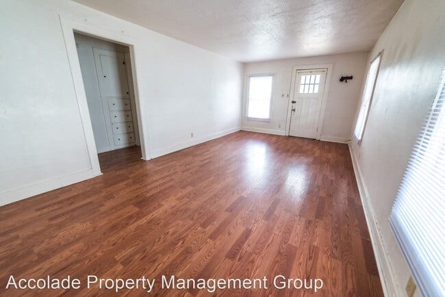 Building Photo - 2 br, 1 bath House - 204 N Anderson