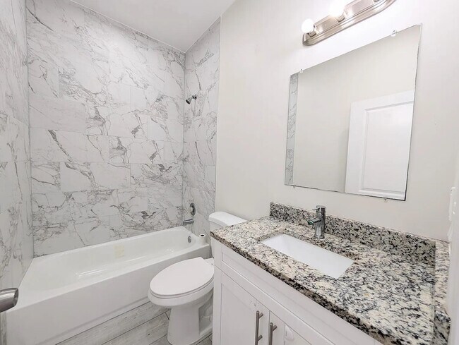 Foto del edificio - 1562 W 26th Ct