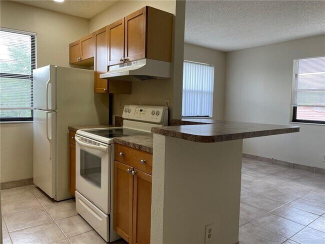 Foto del edificio - 11628 NW 26th Ct